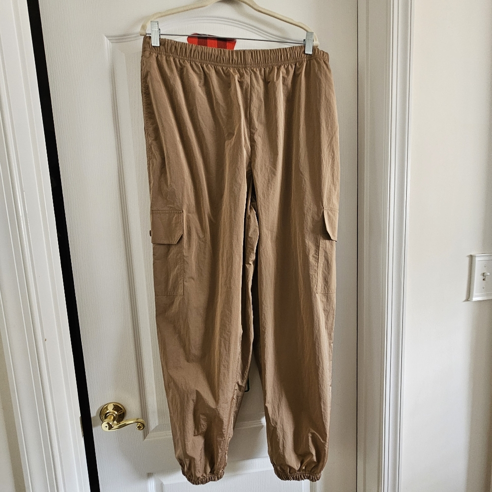 NWT Good American Tan Shine Cargo Joggers High Rise Relaxed Fit Size 4 (XL)